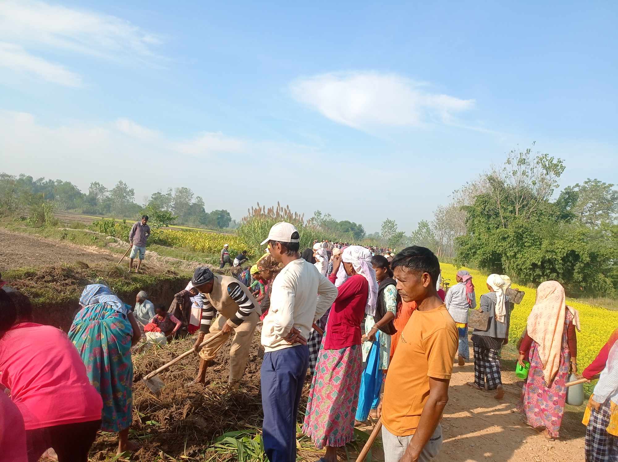 ४ दिनदेखि नहर सफा गरिरहेका जानकी गाउँपालिकाका १ हजार कृषक 